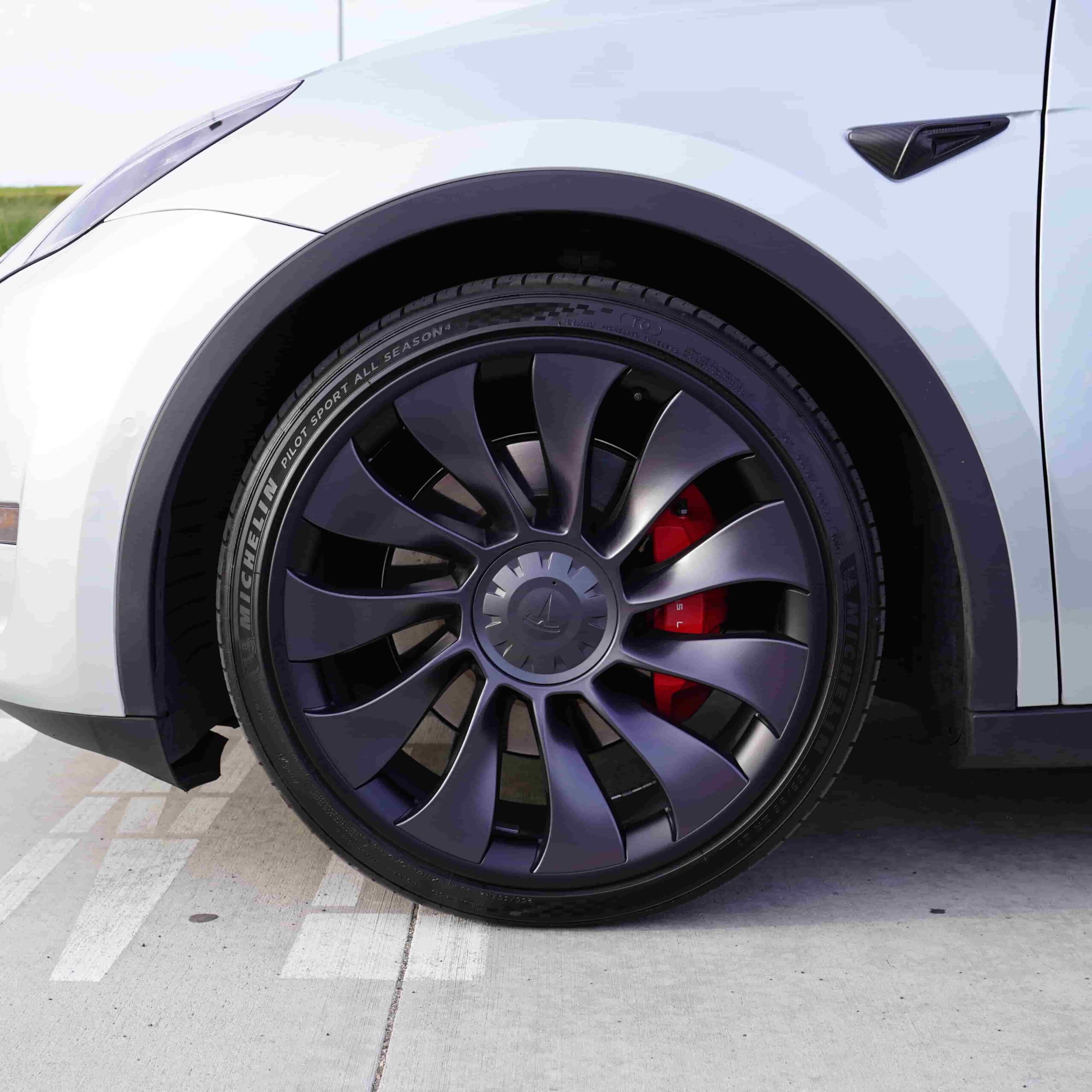 21″ Induction Wheel Protector For Model Y(2022-2024) - Image 5